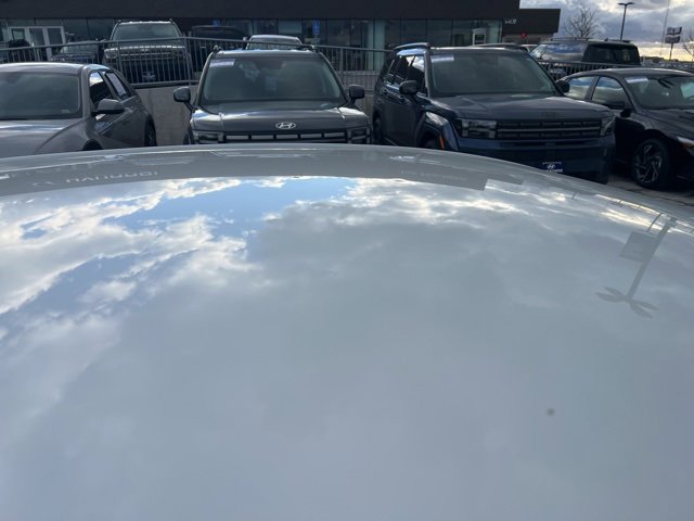 Used 2017 Toyota Prius Three Touring image 30