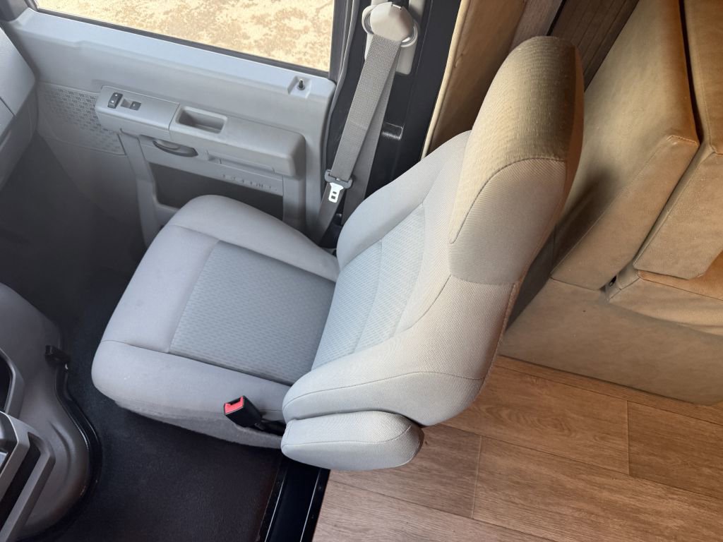 Used 2023 Ford E-450 and Econoline 450 Super Duty w/ Motorhome Prep Package image 48