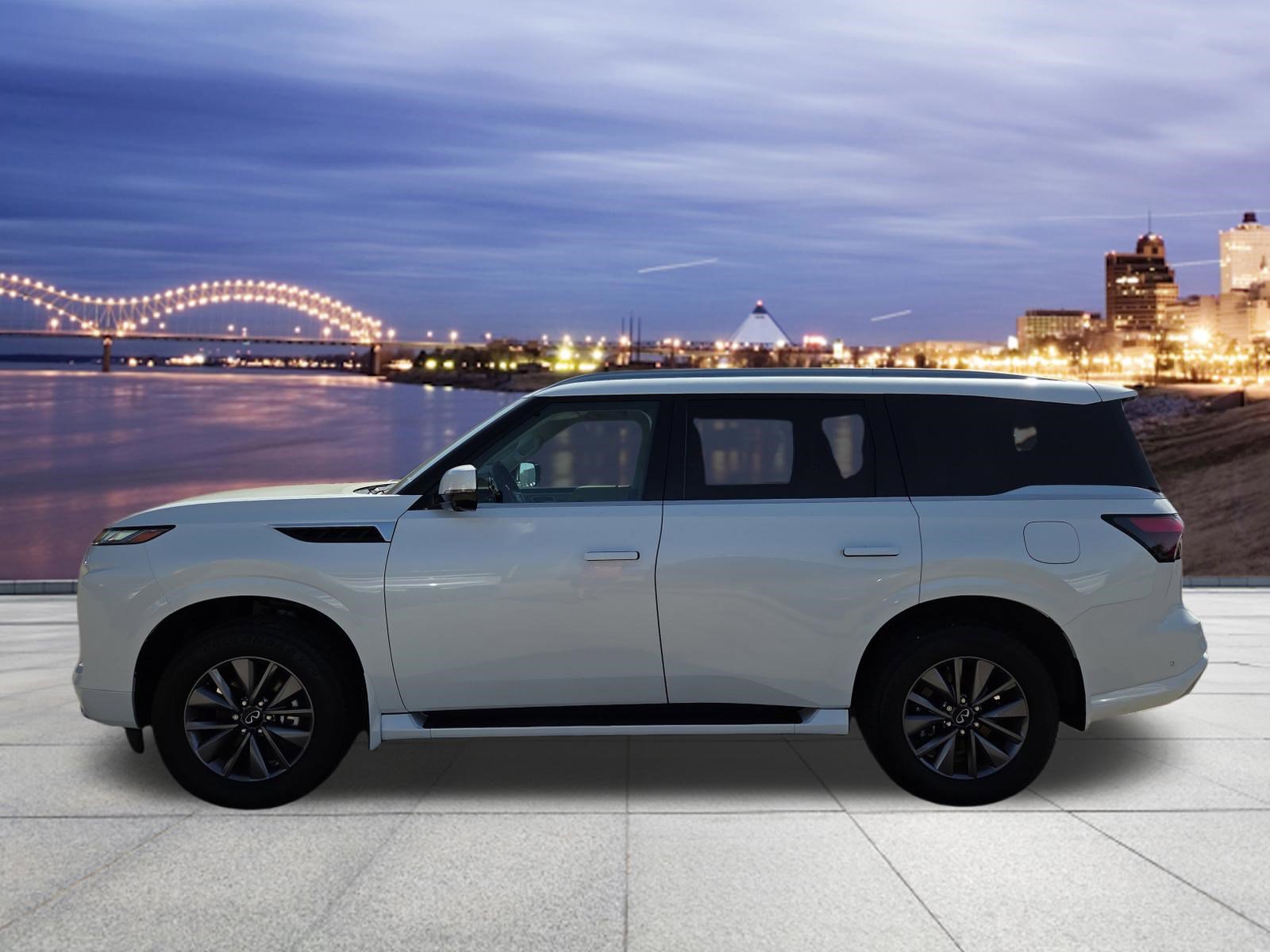 Used 2026 INFINITI QX80 Pure w/ Cargo Package image 2