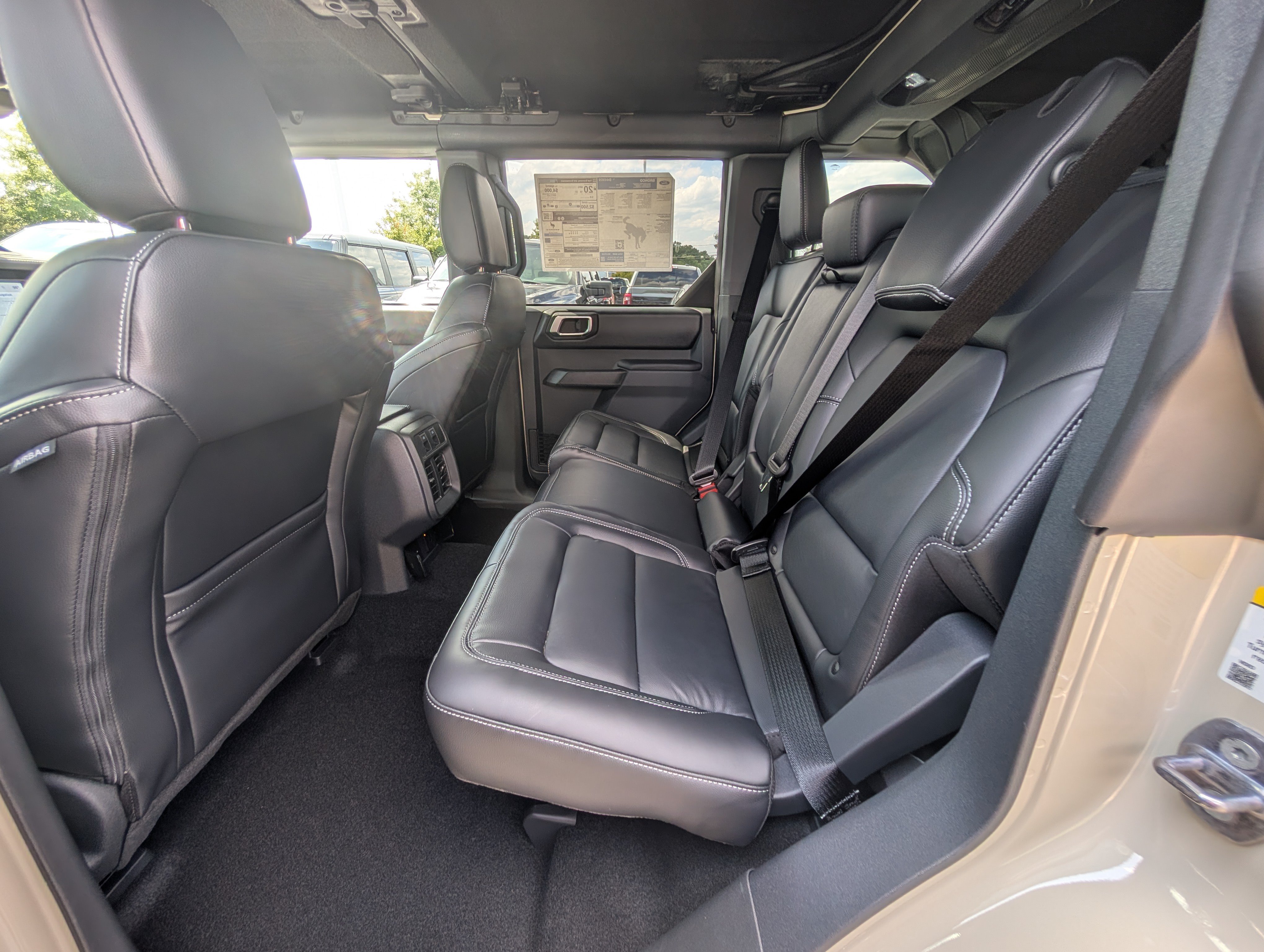 New 2026 Ford Bronco Outer Banks AWD/4WD image 9