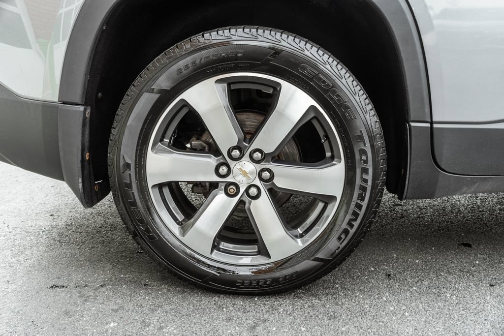 Used 2018 Chevrolet Traverse LT AWD/4WD image 25