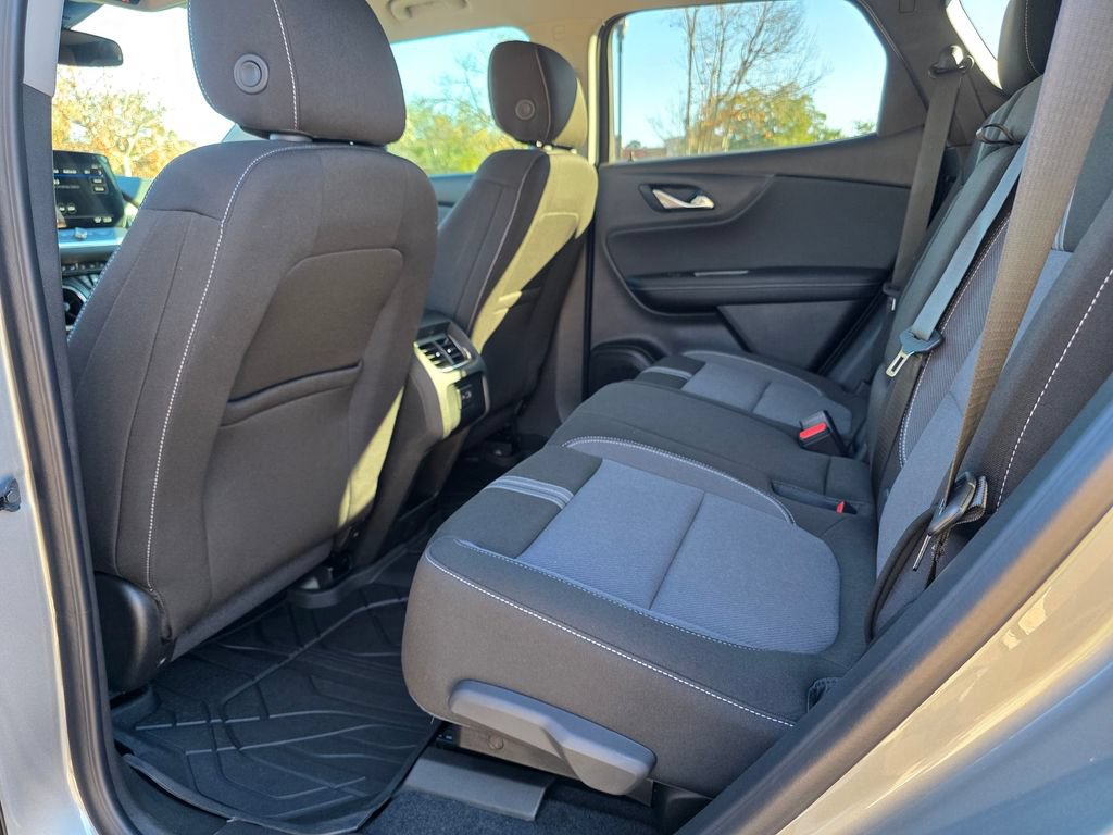 New 2025 Chevrolet Blazer LT w/ LPO, Floor Liner Package FWD image 24