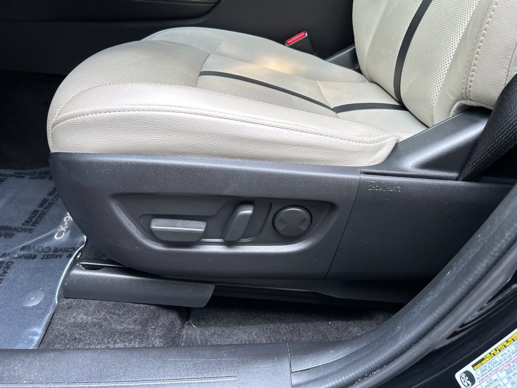 Used 2024 MAZDA CX-90 3.3 Turbo w/ Preferred Package AWD/4WD image 17