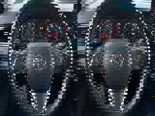 Used 2023 Toyota Camry XSE image 12