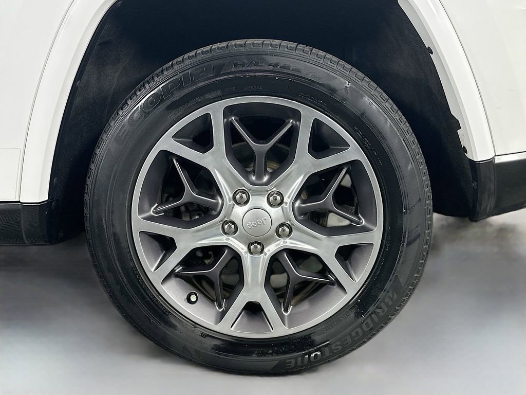 Used 2018 Jeep Grand Cherokee Limited image 35