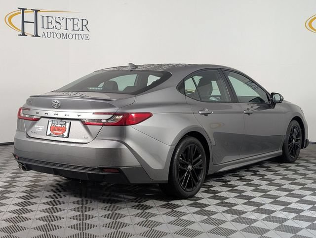 Used 2025 Toyota Camry SE FWD image 7