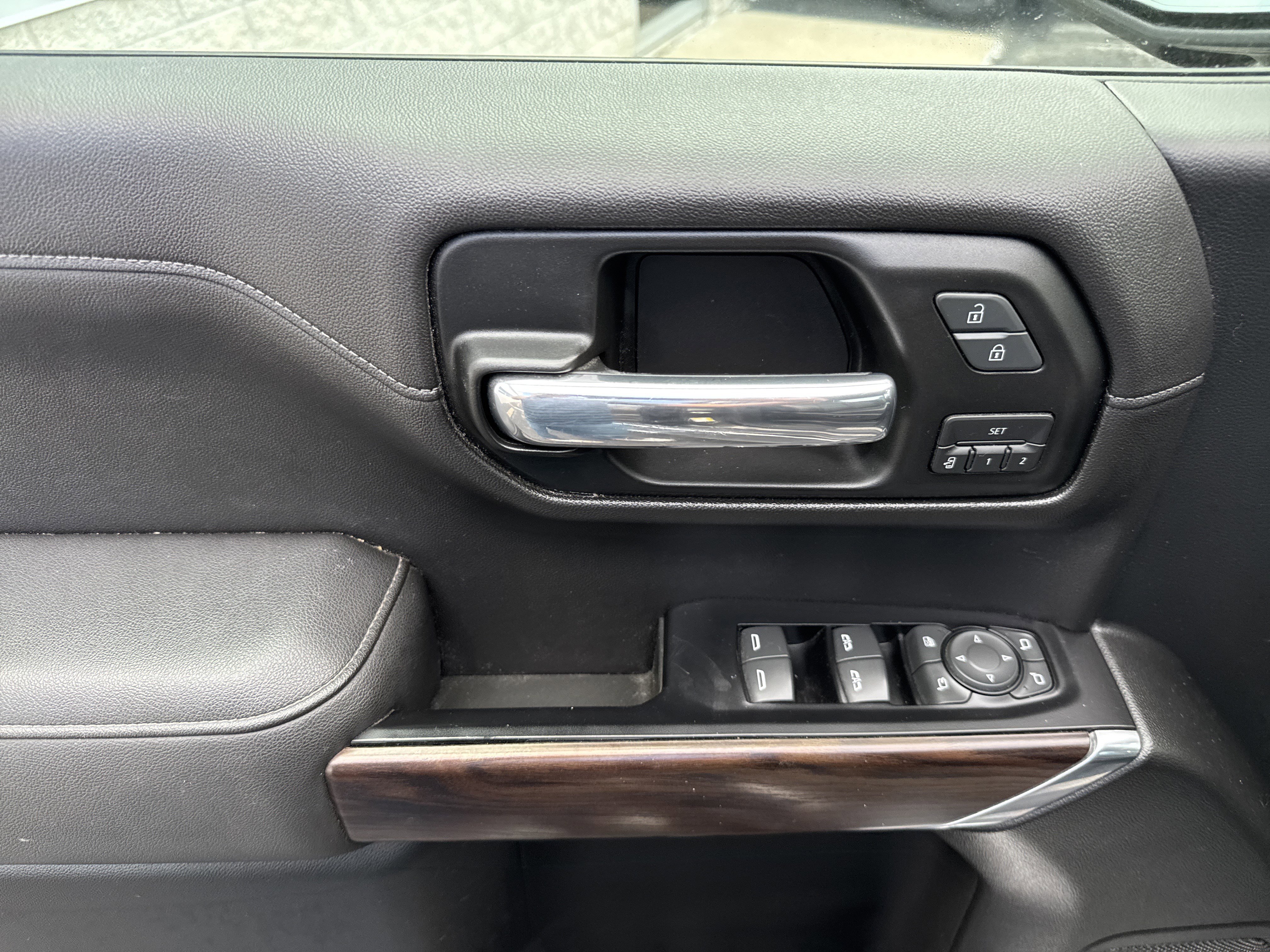 Used 2019 GMC Sierra 1500 SLT w/ SLT Premium Package image 33