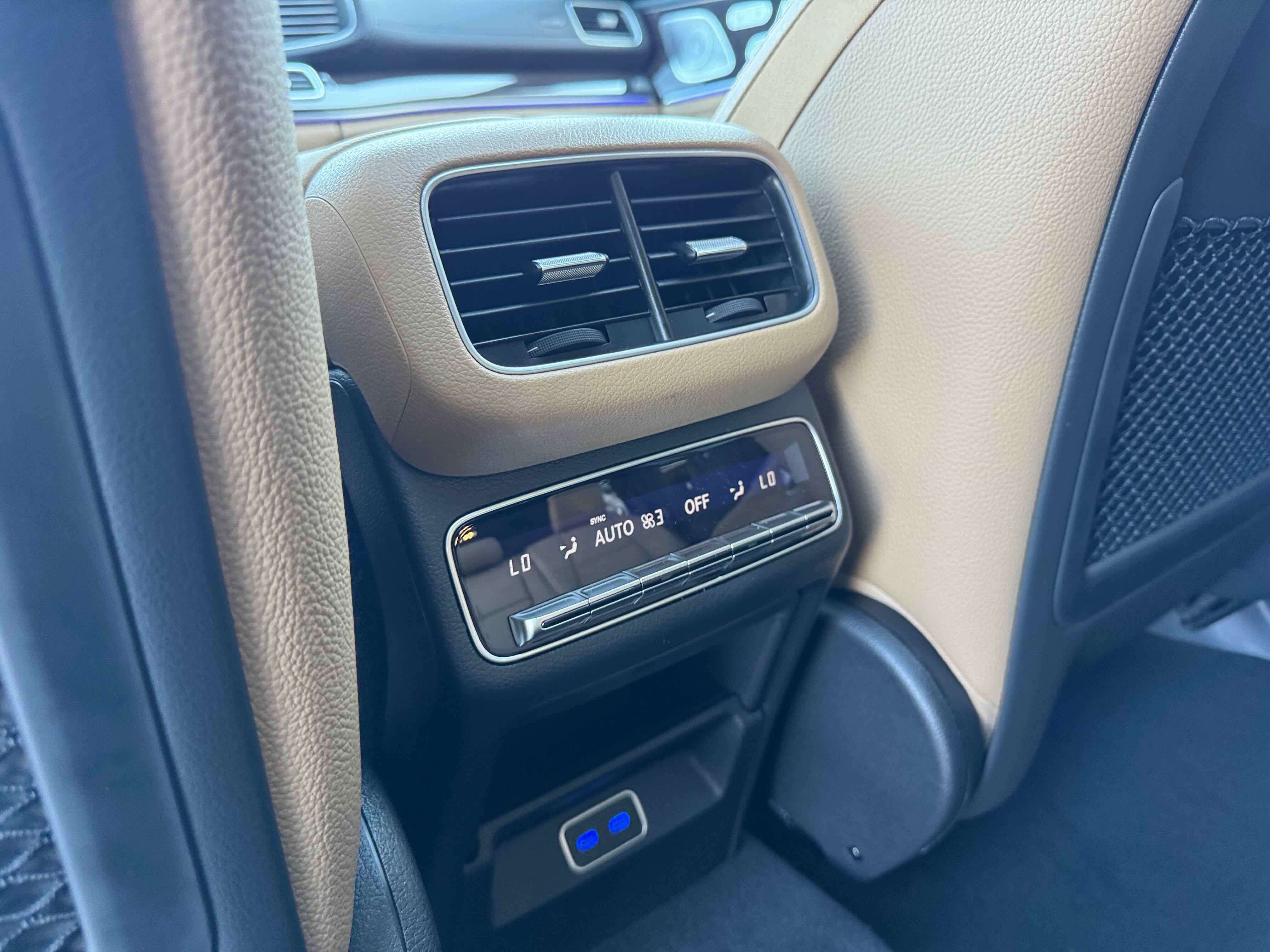 New 2026 Mercedes-Benz GLS 450 4MATIC image 29