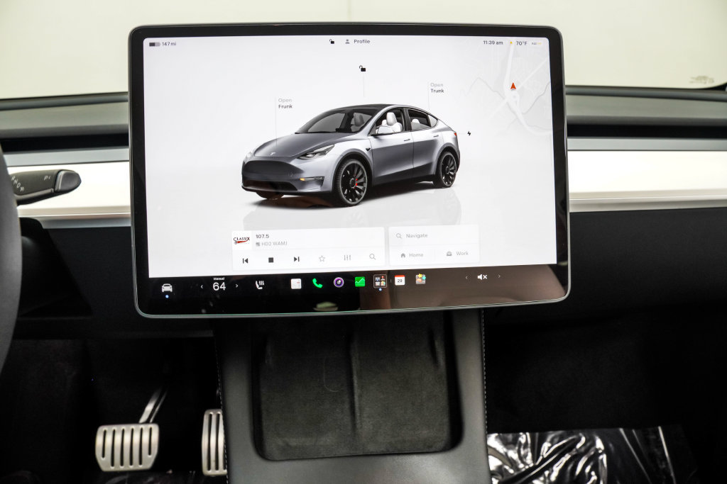 Used 2025 Tesla Model Y Performance AWD/4WD image 25