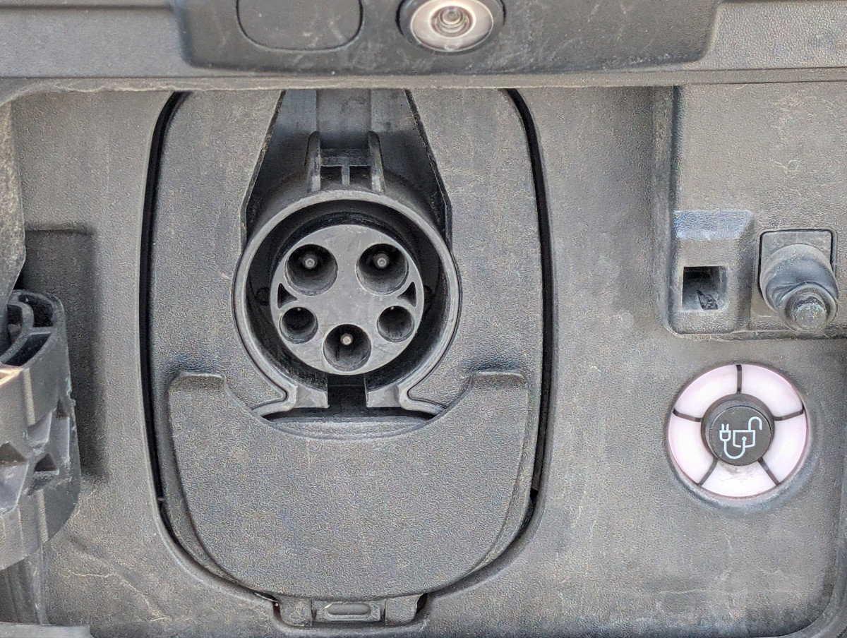 Used 2022 Ford E-Transit Low Roof Cargo Van ELECTRIC w/ Load Area Protection Package image 3