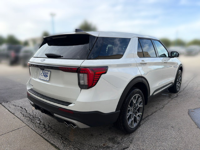 New 2027 Ford Explorer Platinum w/ 3.0L Ultimate Package AWD/4WD image 6