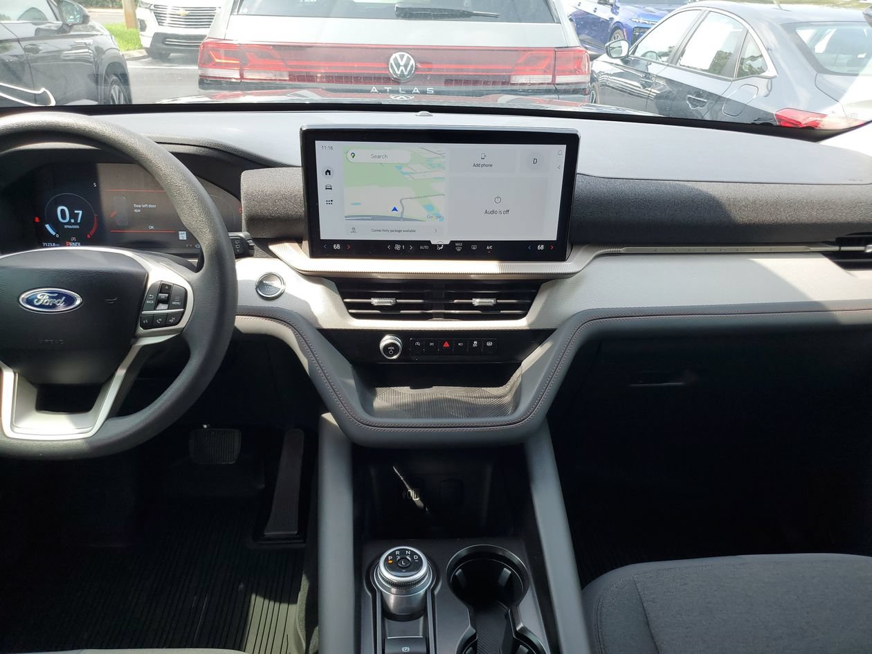 Used 2026 Ford Explorer Active RWD image 13