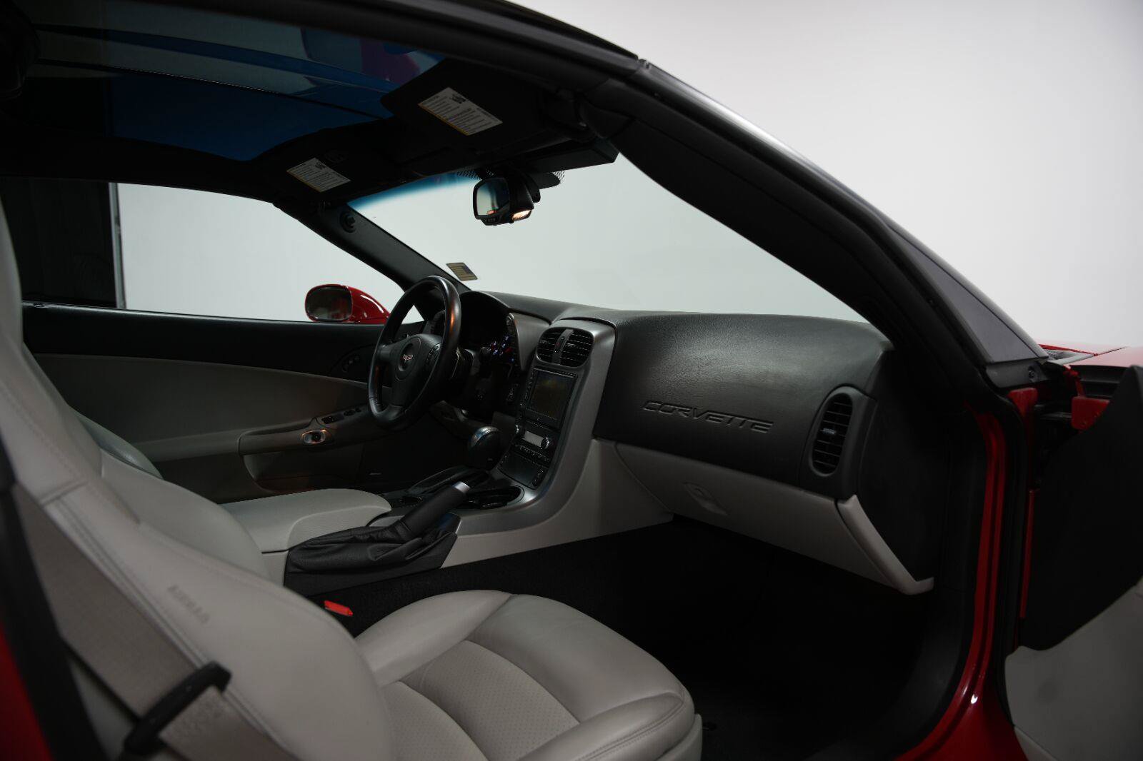 Used 2007 Chevrolet Corvette Coupe w/ Preferred Equipment Group RWD image 24