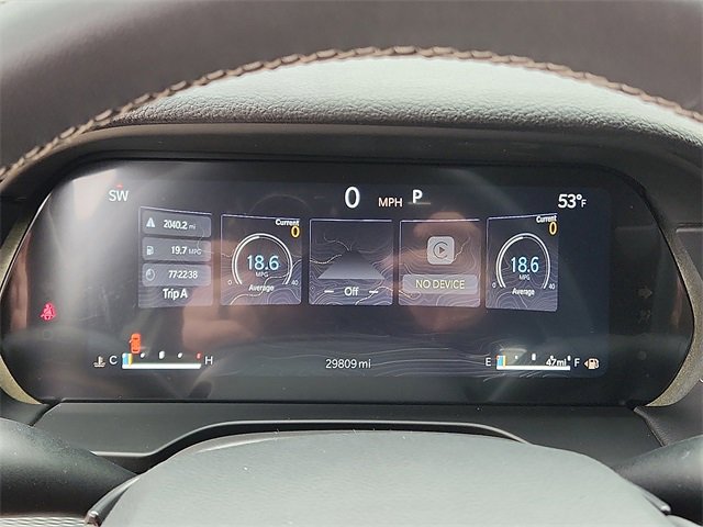 Used 2024 Jeep Grand Cherokee Laredo w/ Trailer Tow Package image 17