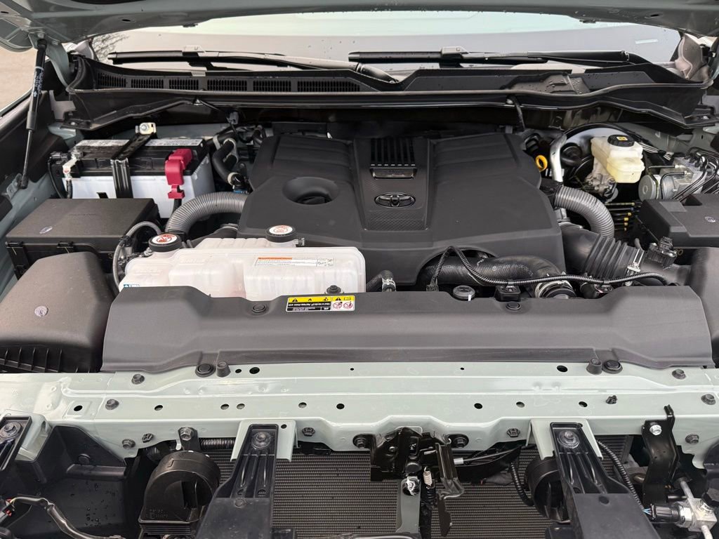 Used 2025 Toyota Tundra Platinum image 10