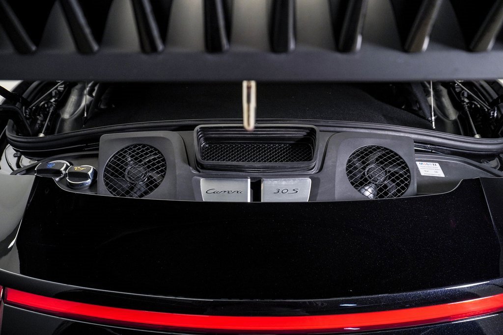 Used 2017 Porsche 911 Carrera 4S image 33