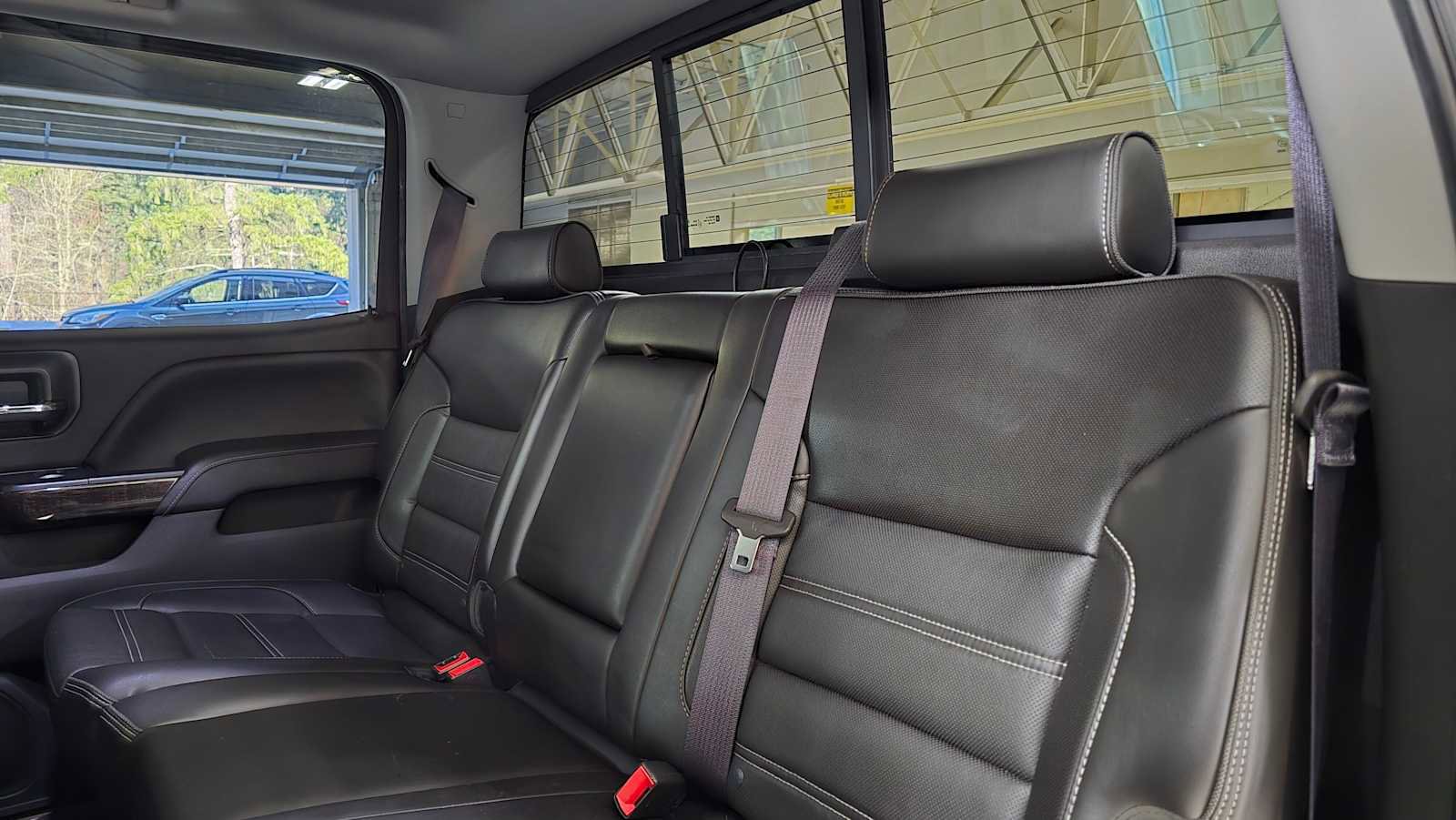 Used 2015 GMC Sierra 3500 Denali w/ Duramax Plus Package image 17