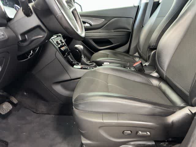 Used 2019 Buick Encore Sport Touring FWD image 18
