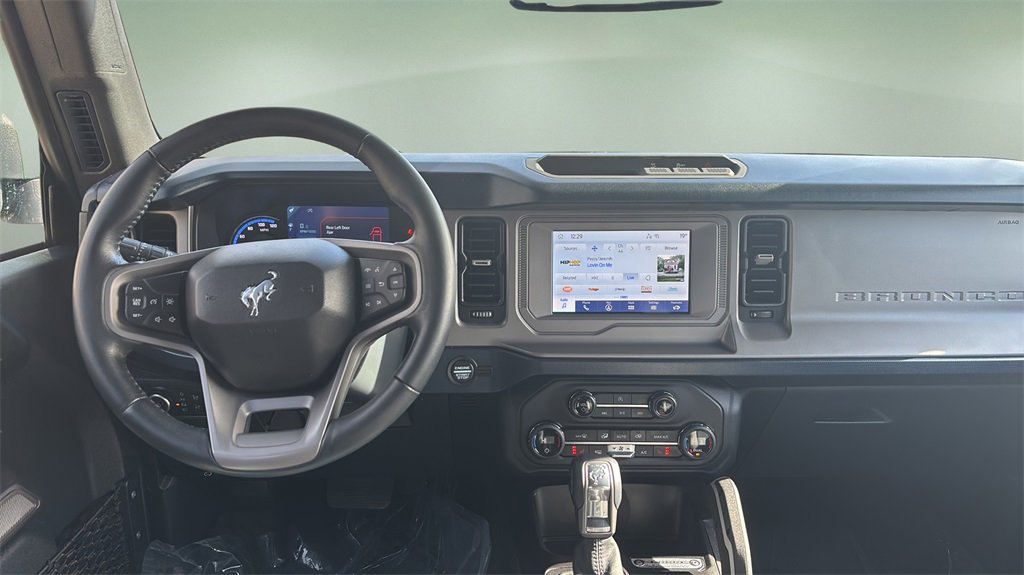 Used 2023 Ford Bronco Outer Banks image 12