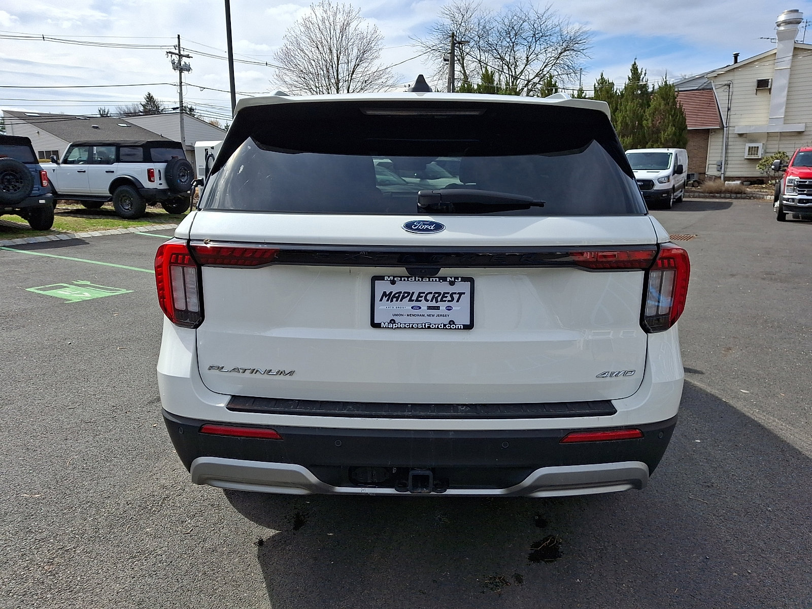 Certified 2025 Ford Explorer Platinum w/ LUX Leather Package image 6