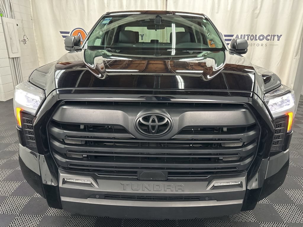 Used 2024 Toyota Tundra SR5 w/ SR5 Convenience Package AWD/4WD image 5