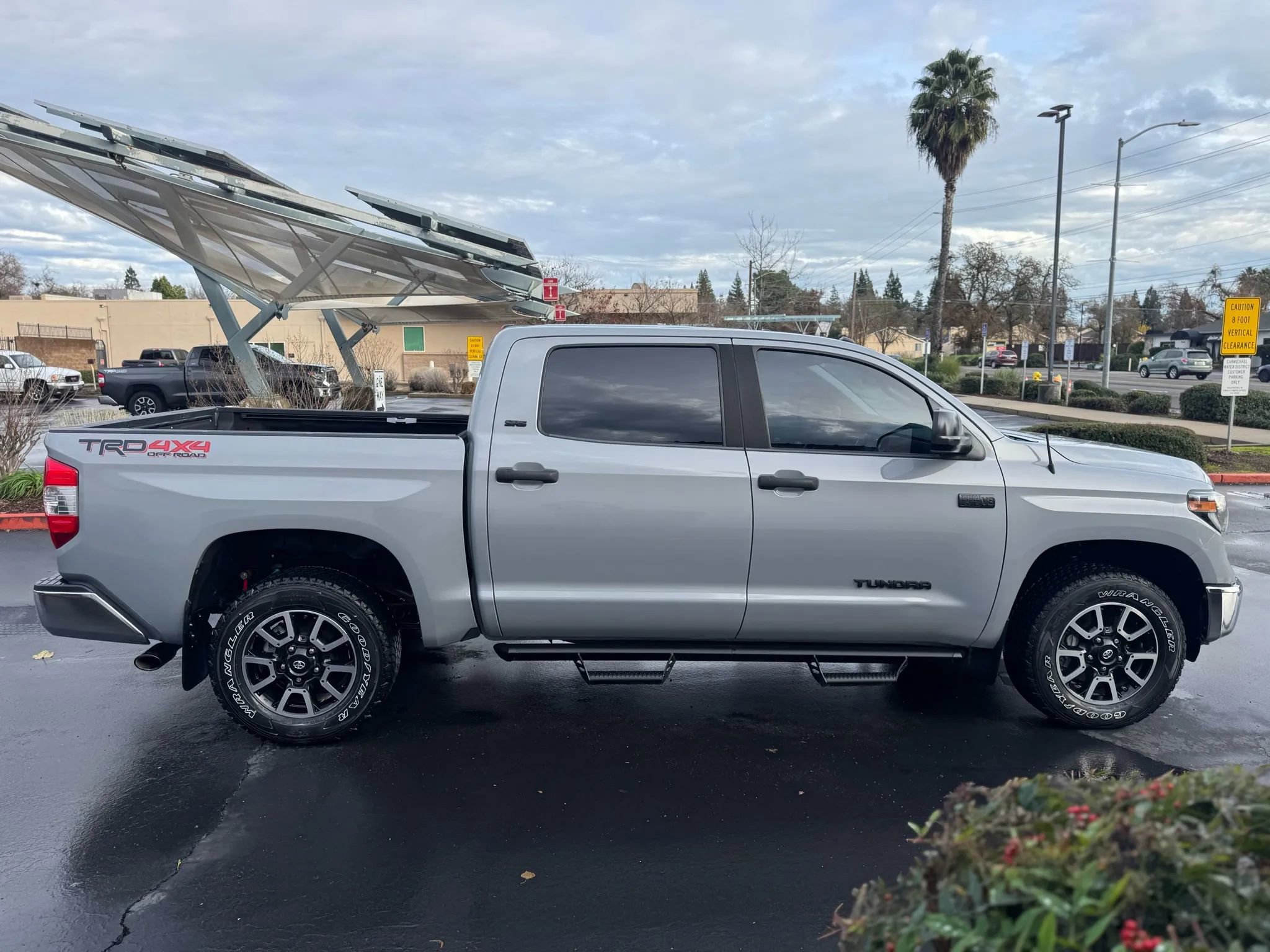 Used 2019 Toyota Tundra SR5 w/ TRD Off Road Package image 7