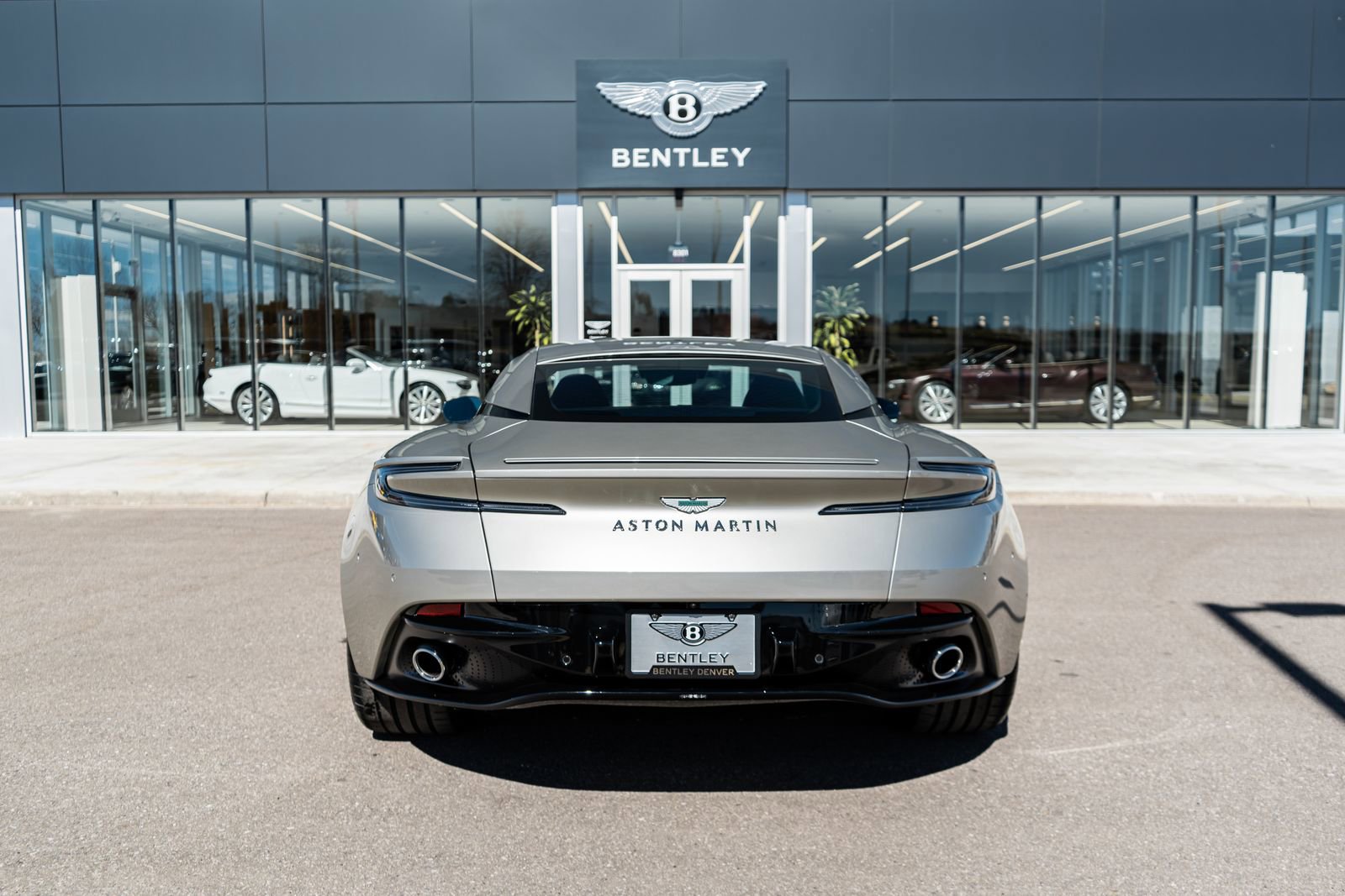 Used 2026 Aston Martin DB12 Coupe image 10