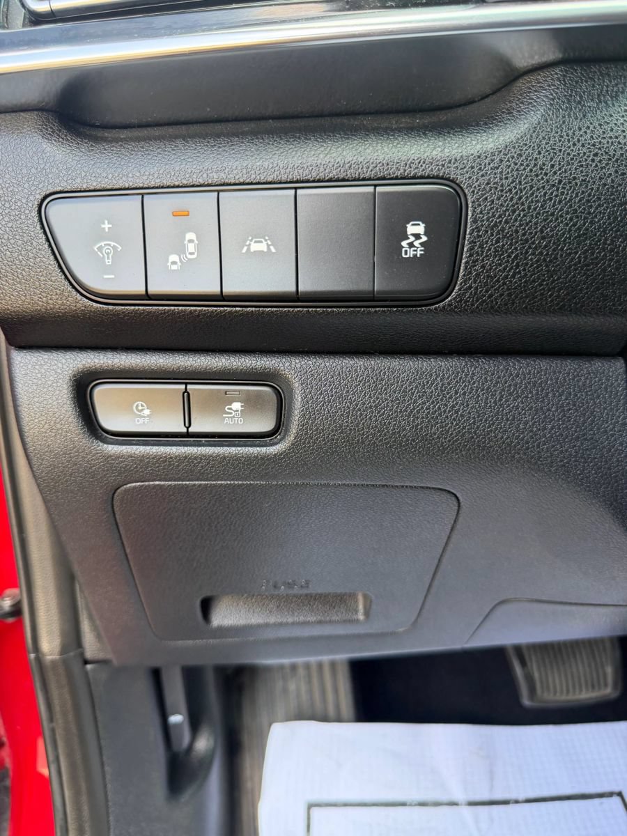 Used 2020 Kia Niro EX w/ Cold Weather Package FWD image 35