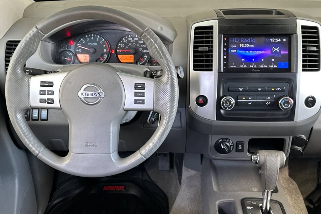 Used 2013 Nissan Frontier SV AWD/4WD image 14