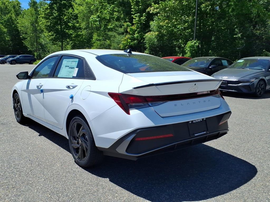 New 2026 Hyundai Elantra Sport FWD image 6