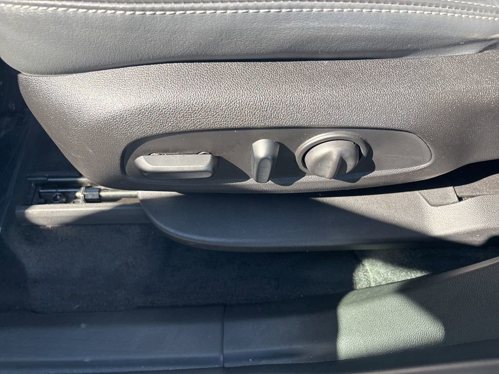 Used 2019 Buick Enclave Essence image 51