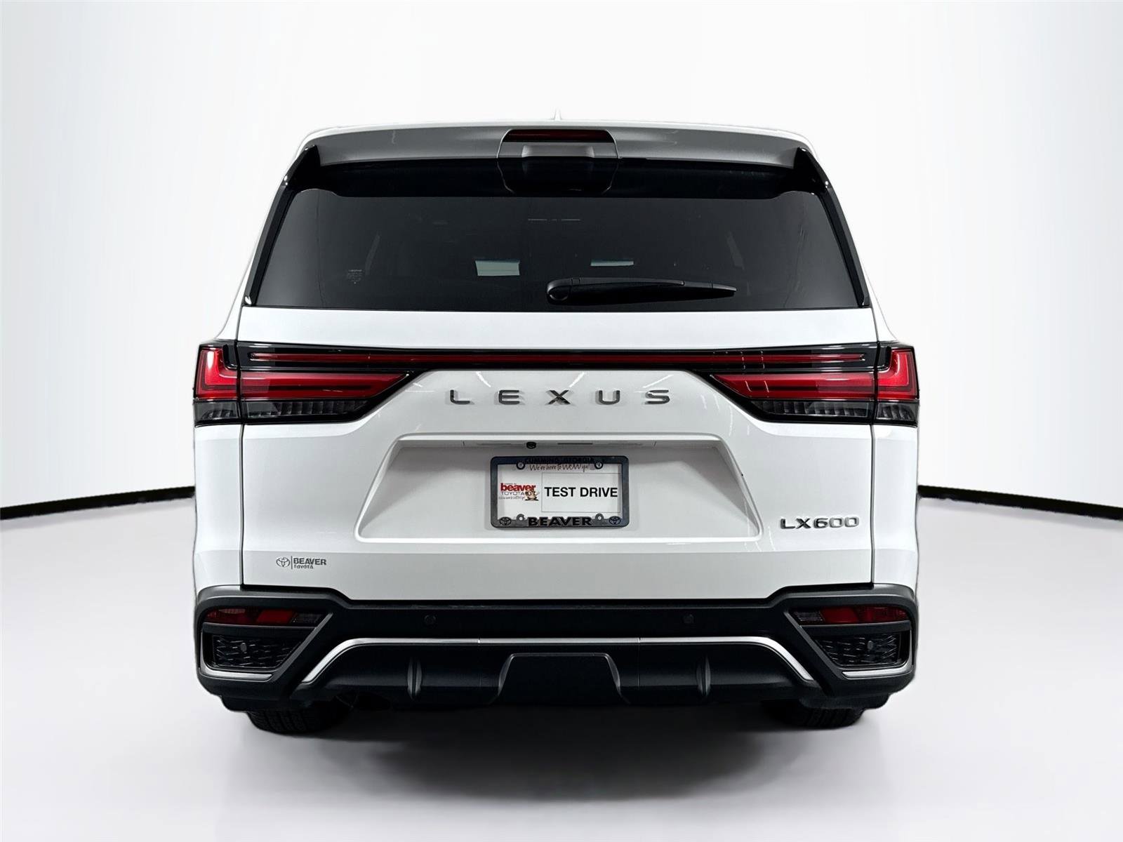 Used 2024 Lexus LX 600 F Sport image 12