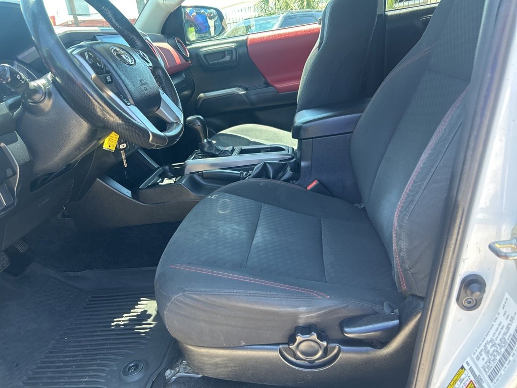 Used 2020 Toyota Tacoma SR5 image 8