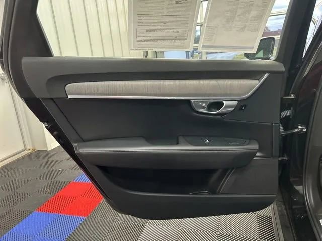 Used 2024 Volvo S90 B6 Plus AWD/4WD image 11