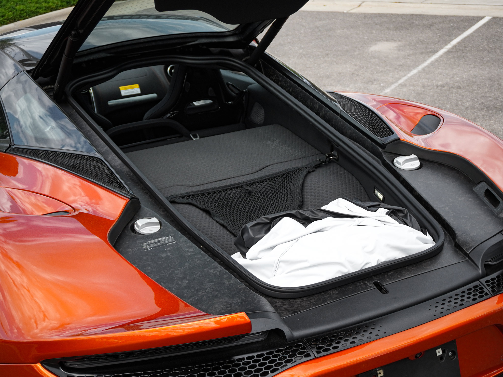 Used 2022 McLaren GT RWD image 33
