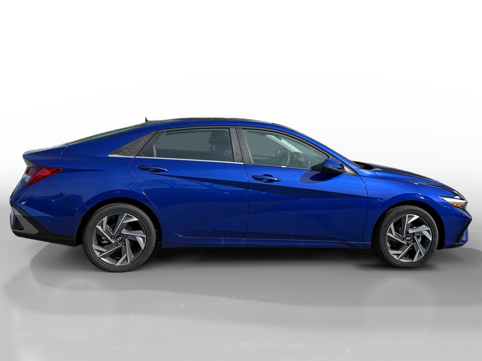New 2025 Hyundai Elantra Limited image 6