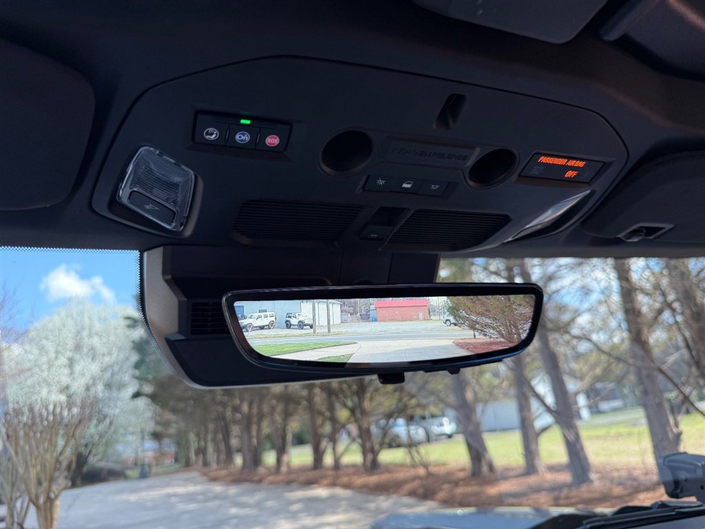 Used 2024 GMC Hummer EV 3X w/ LPO, Illumination Package image 45