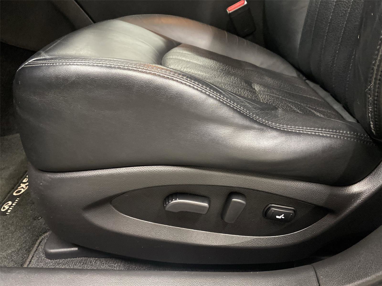 Used 2015 INFINITI QX50 Journey image 18