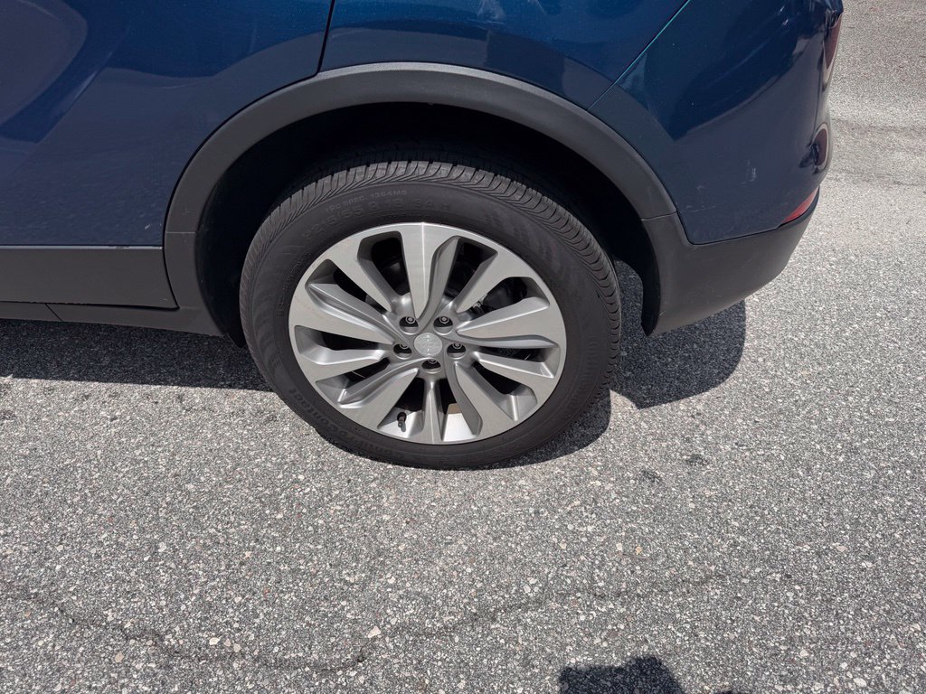 Used 2020 Buick Encore Preferred w/ Safety Package FWD image 9
