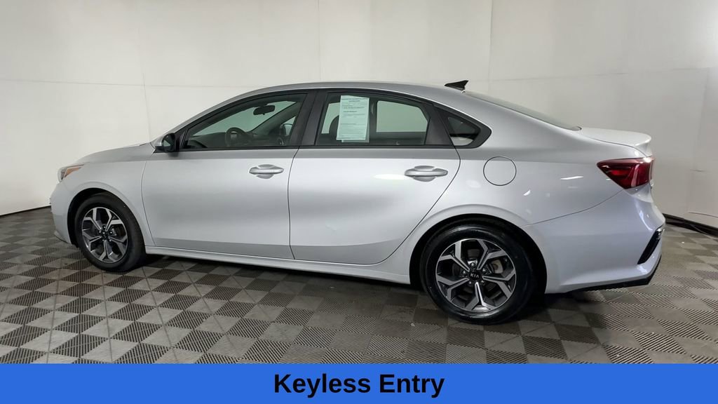 Used 2020 Kia Forte LXS FWD image 8
