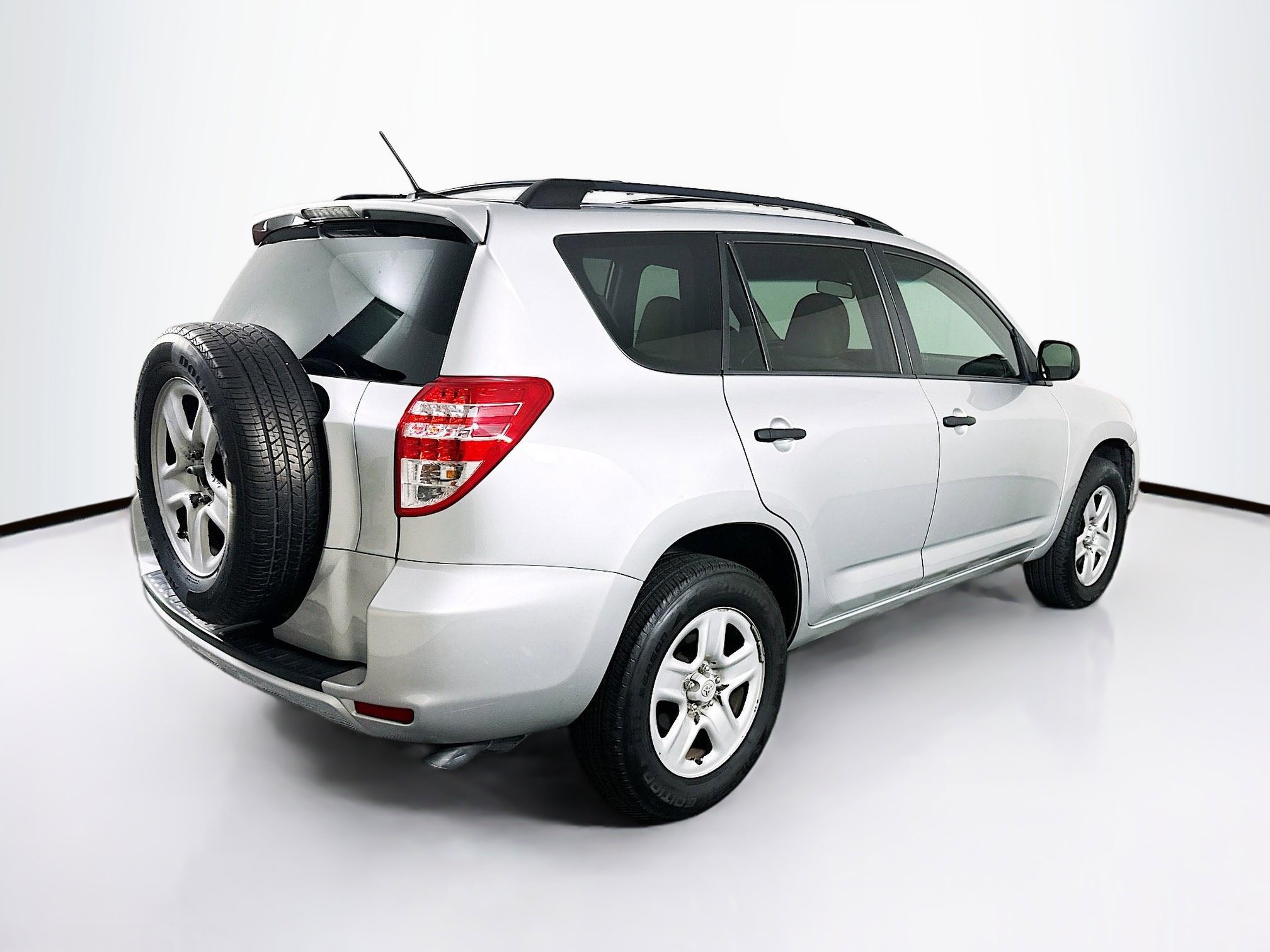 Used 2012 Toyota RAV4 FWD w/ Value Pkg image 9