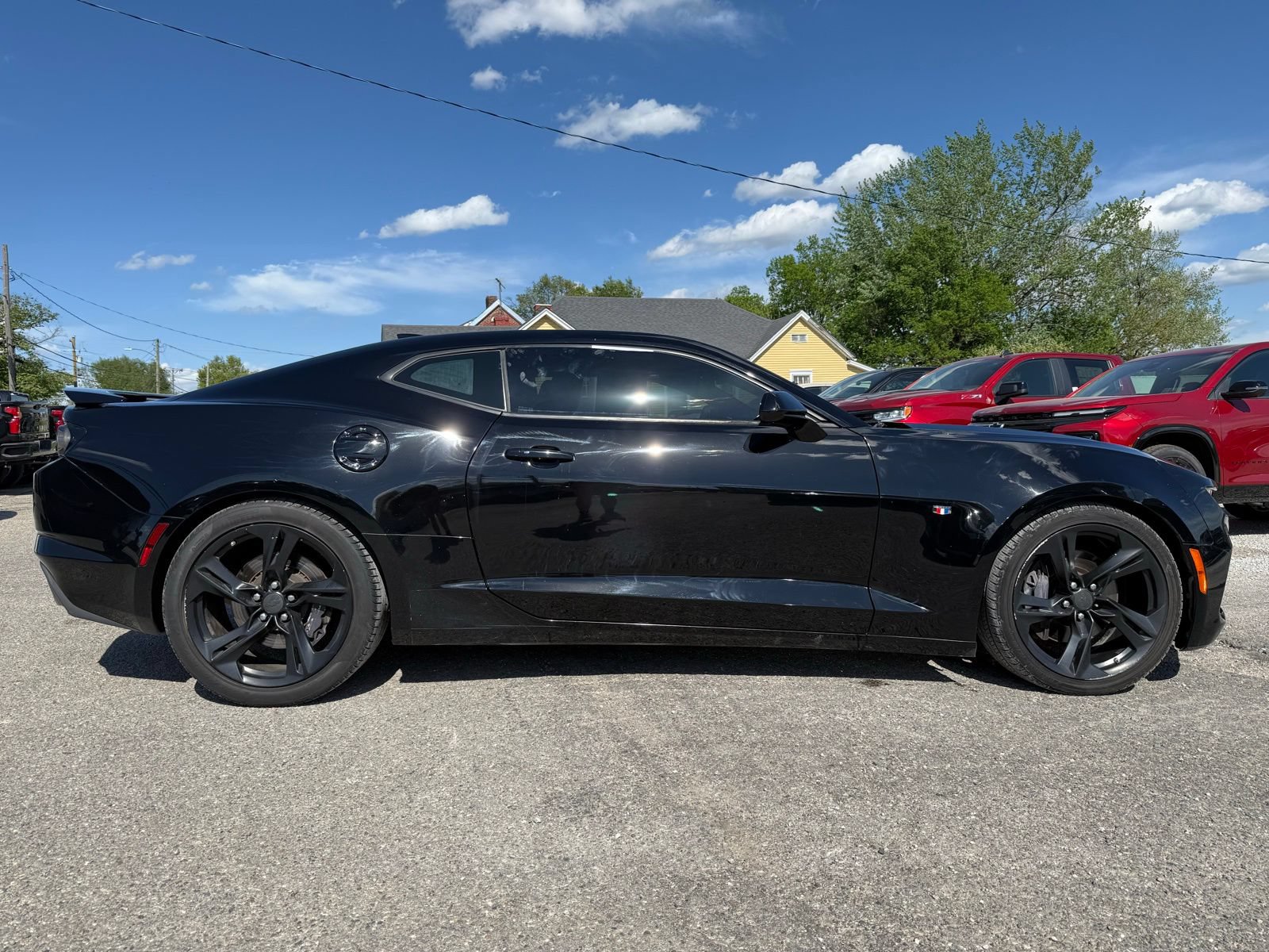 Used 2019 Chevrolet Camaro SS RWD image 8