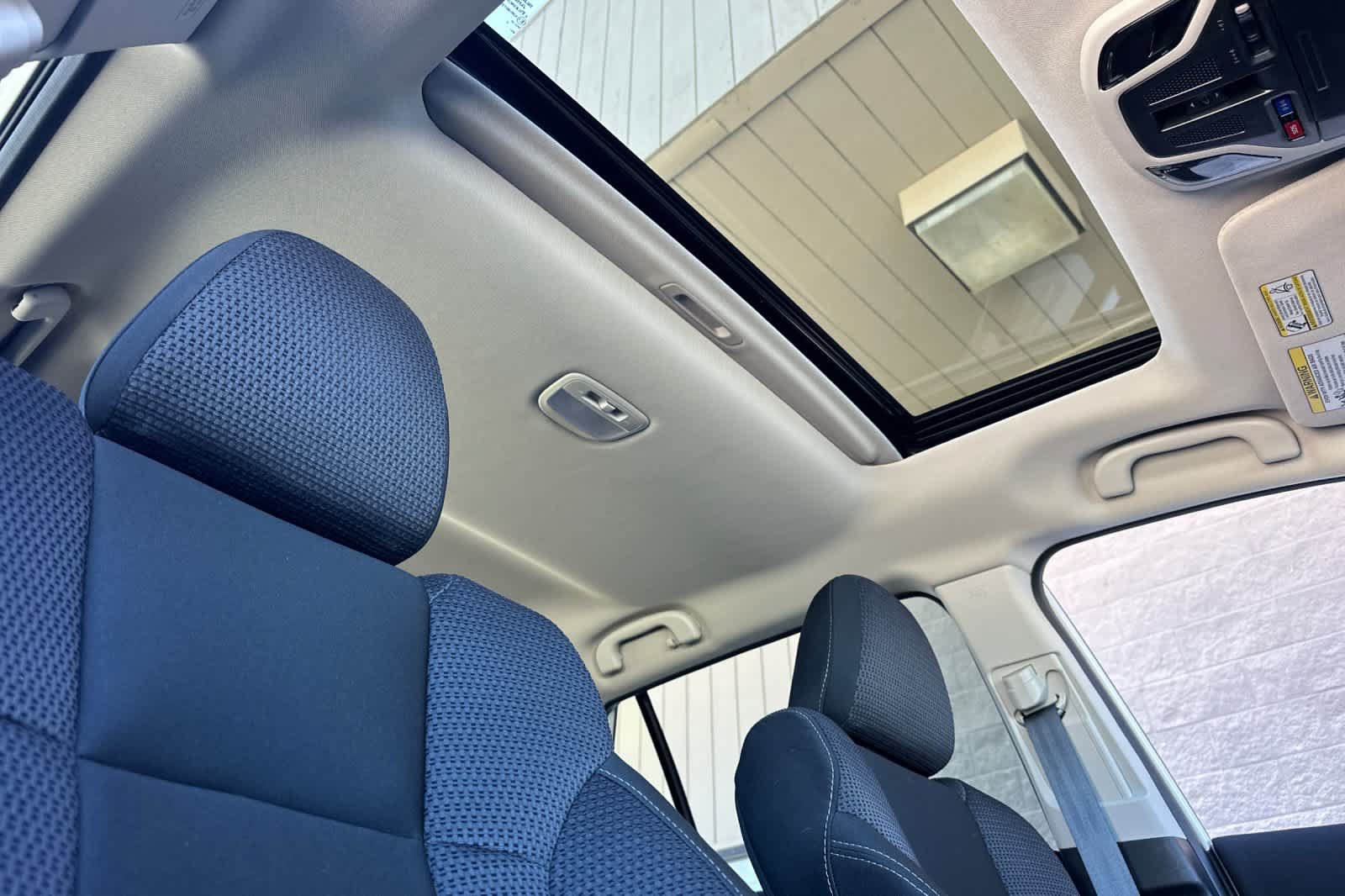 Certified 2025 Subaru Outback Premium AWD/4WD image 16