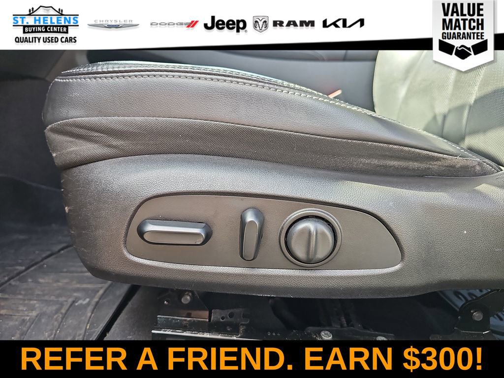 Used 2017 Buick LaCrosse Essence w/ Sun and Shade Package FWD image 14