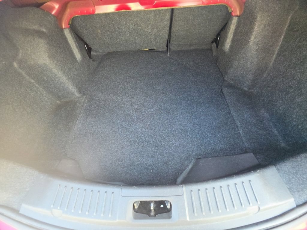 Used 2016 Ford Fiesta Titanium FWD image 29
