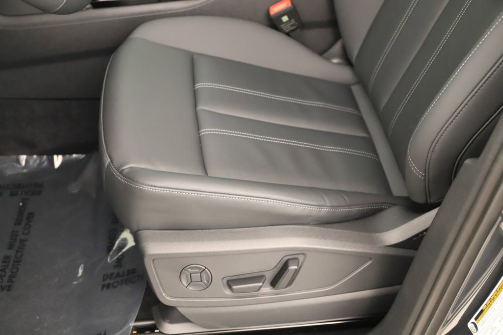New 2025 Audi Q5 Premium Plus AWD/4WD image 24