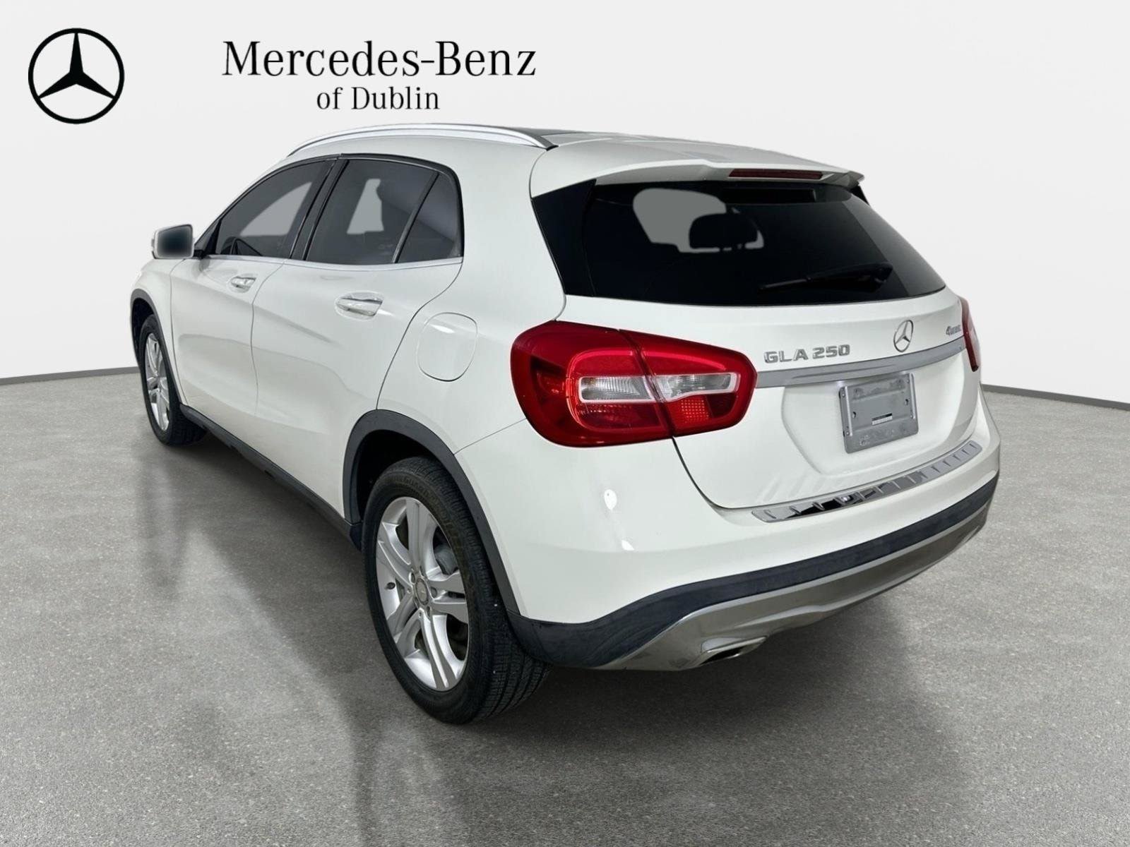 Used 2017 Mercedes-Benz GLA 250 4MATIC image 4