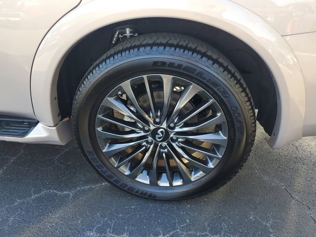 Used 2024 INFINITI QX80 Sensory image 5