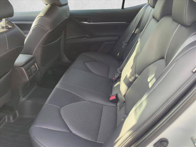 Used 2022 Toyota Camry XLE FWD image 8