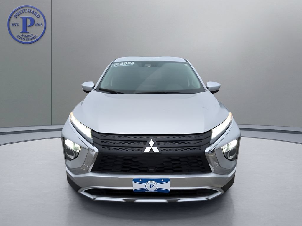 Used 2024 Mitsubishi Eclipse Cross SE AWD/4WD image 2